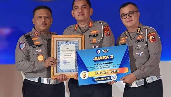 Dirlantas Polda Aceh Terima Penghargaan ICell Award Juara 2 Bukti Komitmen  Dan Dedikasi  Pada Keselamatan Berlalu Lintas