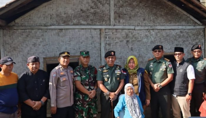 HUT Kavaleri ke-76, Pusdikkav Fokus Tingkatkan Kesejahteraan Warga Lewat Bedah Rumah