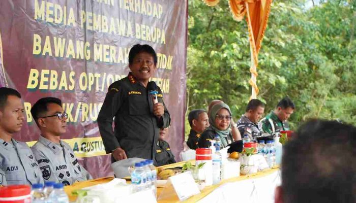 Karantina Kepri dan Bakamla Musnahkan 4 Ton Bawang Merah